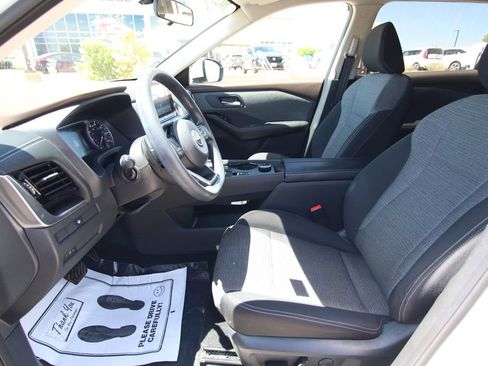 Used 2023 Nissan Rogue SV AWD/4WD image 6