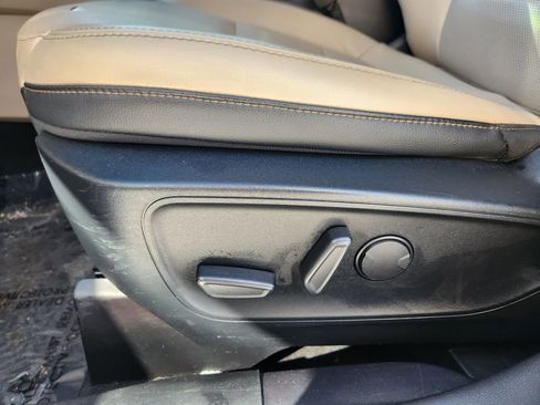 Used 2020 Ford Escape SEL image 14