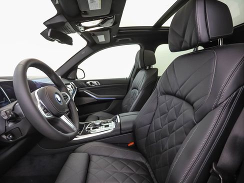 New 2026 BMW X5 xDrive50e w/ M Sport Package AWD/4WD image 11