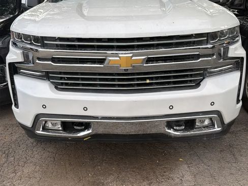 Used 2021 Chevrolet Silverado 1500 High Country w/ Technology Package AWD/4WD image 1