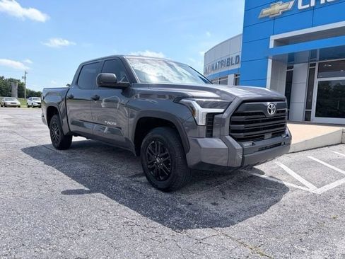 Used 2025 Toyota Tundra SR5 AWD/4WD image 10