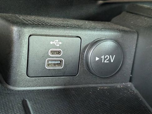 Used 2025 Ford Escape ST-Line FWD image 17