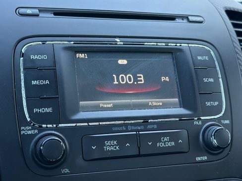 Used 2016 Kia Forte EX FWD image 16