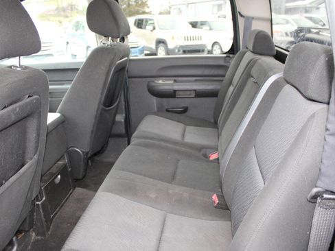 Used 2011 Chevrolet Silverado 1500 LT image 17