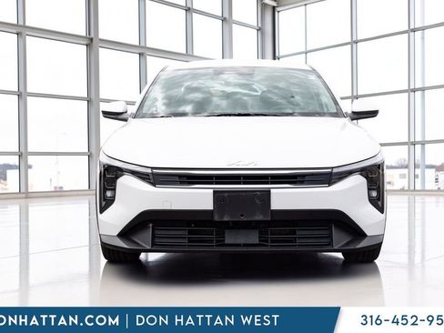 Used 2025 Kia K4 FWD image 27