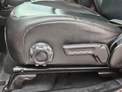 Used 2023 Jeep Wrangler Unlimited Rubicon w/ Steel Bumper Group image 21