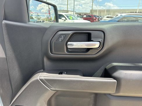 Used 2025 Chevrolet Silverado 1500 W/T image 13
