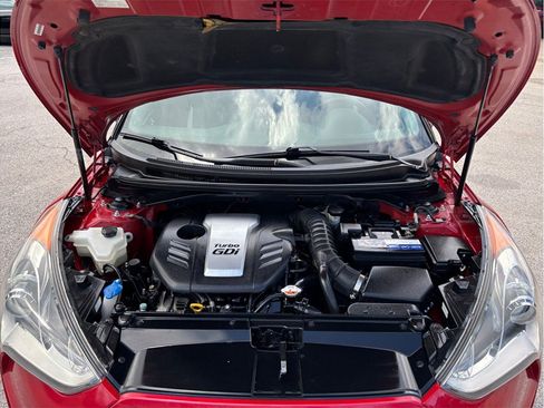 Used 2014 Hyundai Veloster Turbo w/ Turbo Technology Package 04 FWD image 42