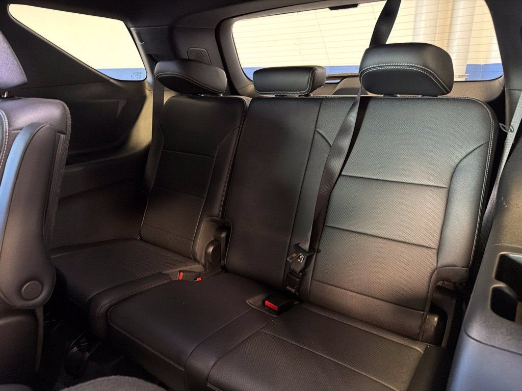 Used 2026 Chevrolet Traverse LT w/ Driver Confidence Package AWD/4WD image 24