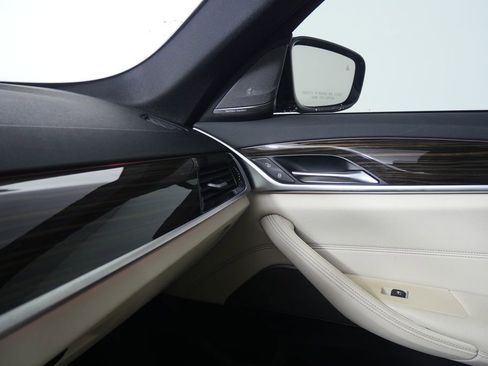 Used 2018 BMW 540i image 30