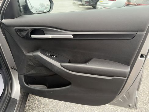 Used 2021 Kia Seltos LX image 18