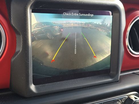 Used 2020 Jeep Wrangler Rubicon image 10