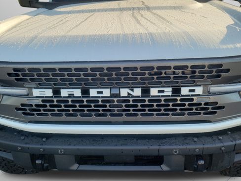 Used 2024 Ford Bronco Badlands AWD/4WD image 28