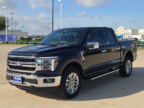 Used 2025 Ford F150 Lariat w/ Equipment Group 501A Mid AWD/4WD image 9