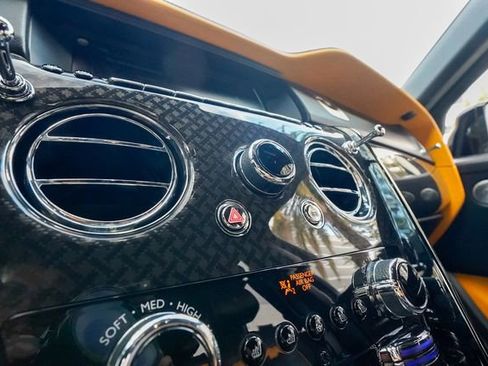 Used 2020 Rolls-Royce Cullinan Black Badge image 63