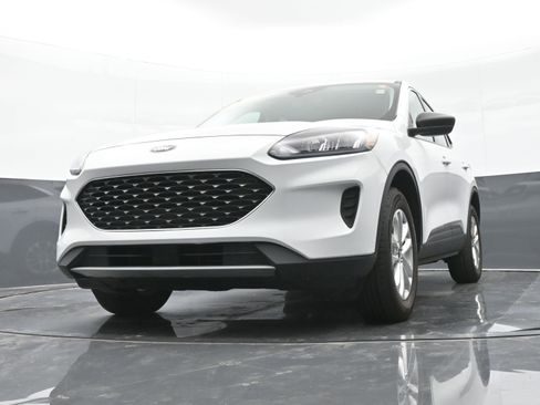 Used 2022 Ford Escape SE w/ Convenience Package image 39
