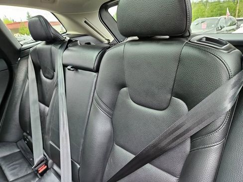 Certified 2025 Volvo XC60 B5 Plus AWD/4WD image 13