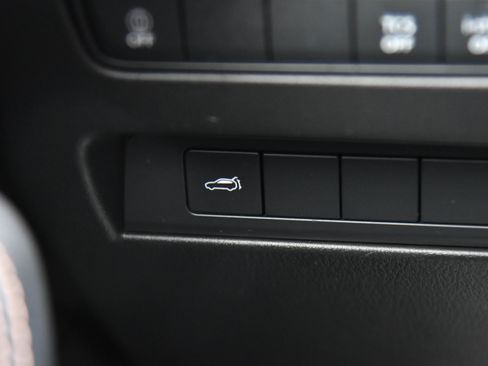 Used 2024 MAZDA CX-90 3.3 Turbo w/ Preferred Plus image 33