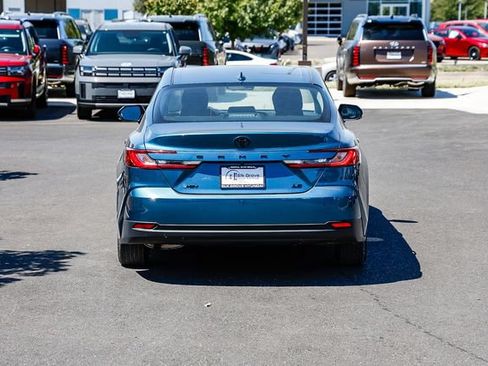 Used 2025 Toyota Camry LE w/ Convenience Package FWD image 4