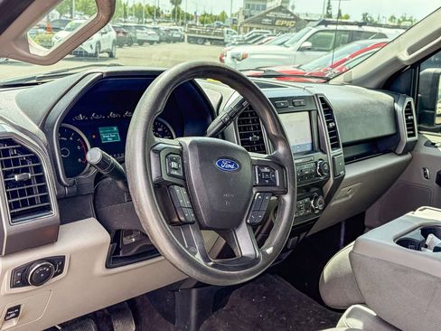 Used 2020 Ford F150 XLT image 8