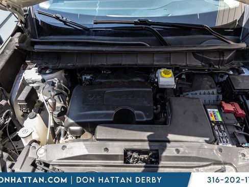 Used 2023 Nissan Pathfinder SV AWD/4WD image 37