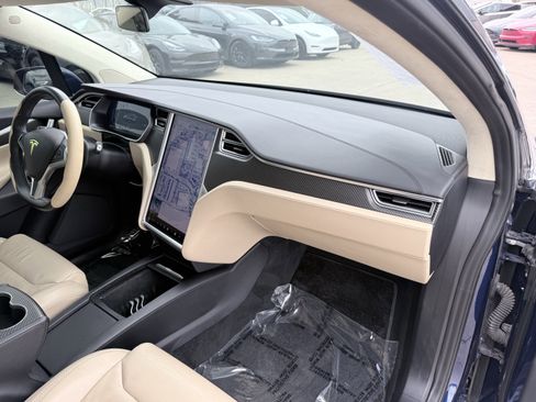 Used 2017 Tesla Model X 75D image 47