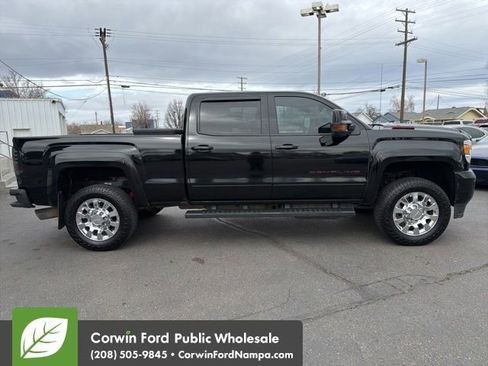 Used 2019 GMC Sierra 2500 Denali w/ Duramax Plus Package image 4