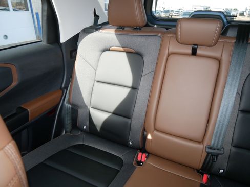 Used 2024 Ford Bronco Sport Outer Banks w/ Tech Package image 12