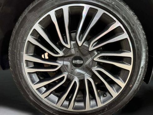 Used 2020 Lincoln Corsair Reserve w/ Equipment Group 201A image 37