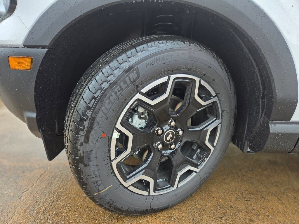 New 2026 Ford Bronco Sport Outer Banks w/ Outer Banks Tech Package+ AWD/4WD image 31