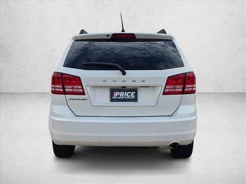 Used 2018 Dodge Journey SE w/ Connectivity Group FWD image 6