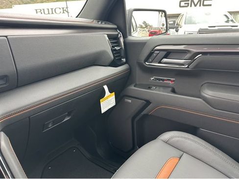 New 2026 GMC Sierra 1500 AT4 w/ AT4 Premium Package AWD/4WD image 8