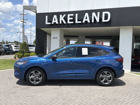 Used 2023 Ford Escape ST-Line w/ Tech Pack #1 FWD image 3