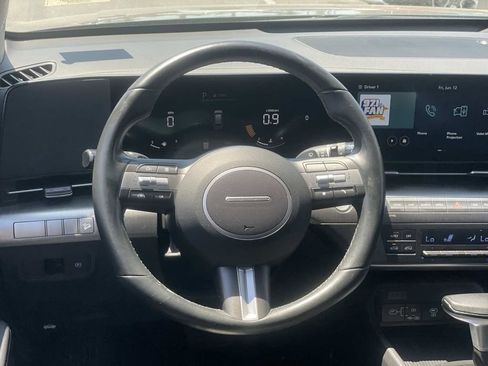 Used 2024 Hyundai Kona SEL AWD/4WD image 7