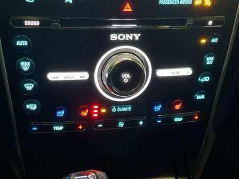 Used 2016 Ford Explorer Sport w/ Equipment Group 401A image 19