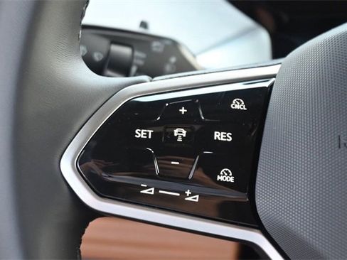 New 2025 Volkswagen ID. Buzz Pro S image 10