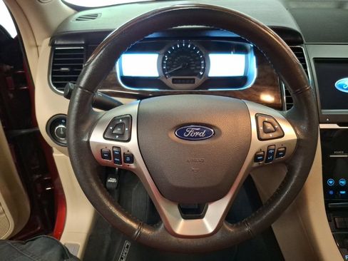 Used 2017 Ford Taurus Limited FWD image 19
