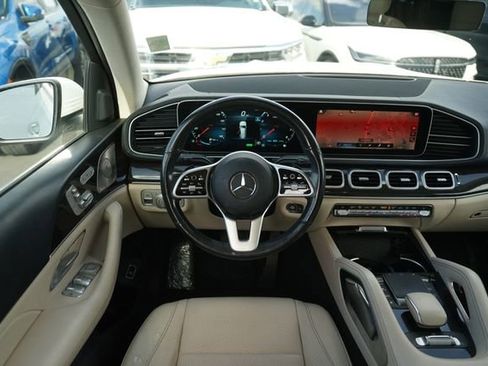 Used 2021 Mercedes-Benz GLS 450 4MATIC image 24