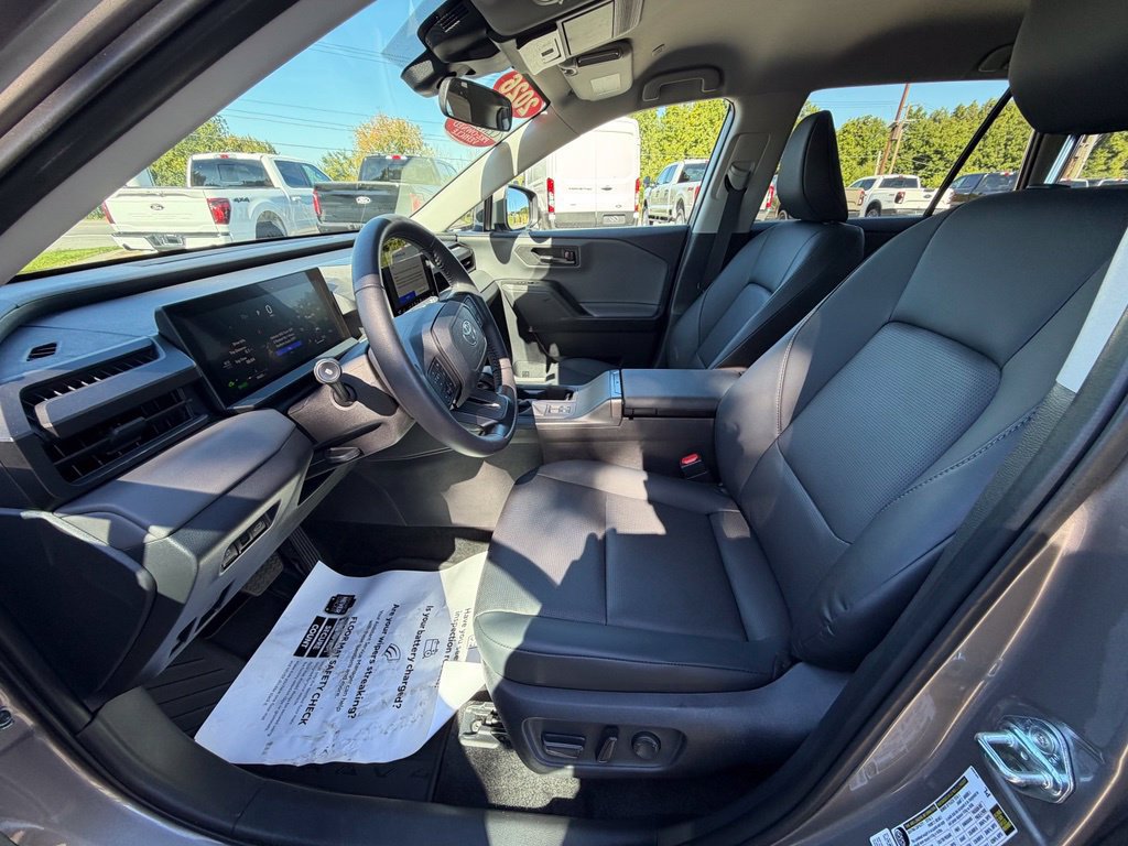 Used 2026 Toyota RAV4 XLE Premium AWD/4WD image 10