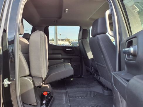 Used 2025 Chevrolet Silverado 1500 Custom Trail Boss AWD/4WD image 34