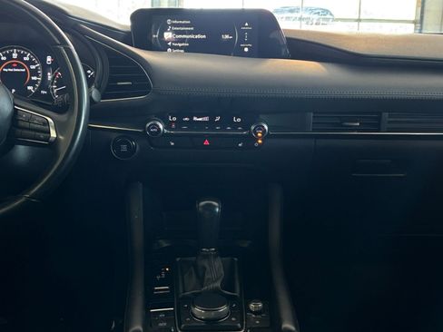 Used 2024 MAZDA MAZDA3 s FWD image 18