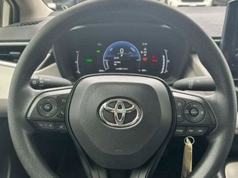 Used 2026 Toyota Corolla LE image 10