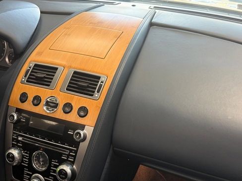 Used 2012 Aston Martin V8 Vantage S image 22