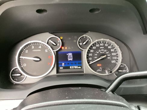 Used 2014 Toyota Tundra SR5 AWD/4WD image 7