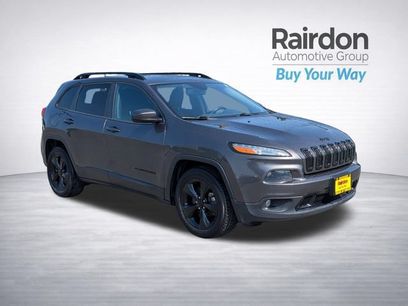 Used 2018 Jeep Cherokee Latitude w/ Altitude Package