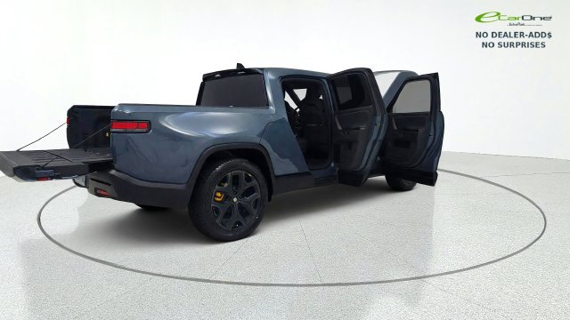 Used 2026 Rivian R1T Premium Tri AWD/4WD image 18