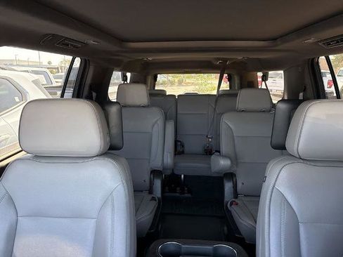 Used 2021 GMC Yukon XL SLT w/ SLT Premium Package AWD/4WD image 10