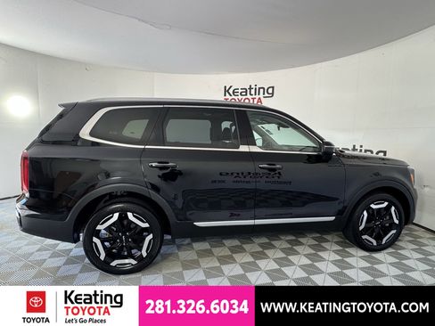 Used 2025 Kia Telluride S FWD image 4