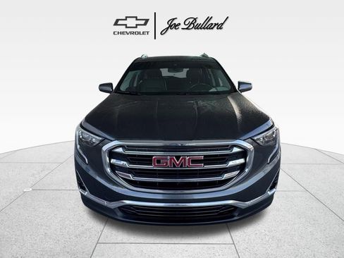 Used 2020 GMC Terrain SLT image 3