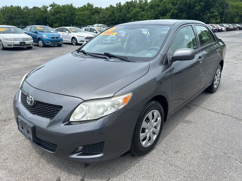 Used 2010 Toyota Corolla LE FWD image 2